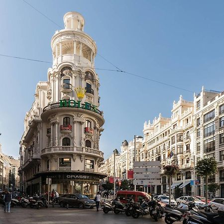 M&F Gran Via 3 Hab Lejlighed Madrid Eksteriør billede